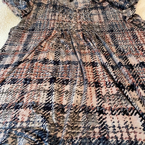 Cocoon woman 2x  Plaid Short Sleeve Blouse     In good condition. - Picture 2 of 6